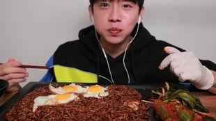 娛樂(lè)吃瓜醬10,揭秘娛樂(lè)圈最新熱點(diǎn)，帶你領(lǐng)略明星幕后故事