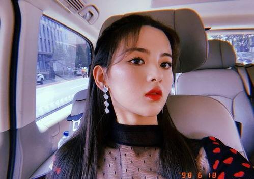 娛樂圈吃瓜楊超越是誰,娛樂圈的“吃瓜”焦點與她的成長之路