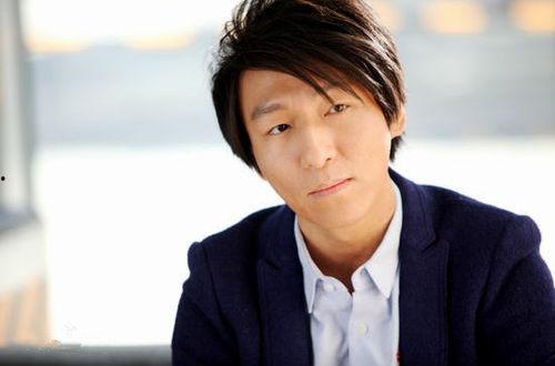 娛樂(lè)圈吃瓜合集有一本書(shū),揭秘幕后真相的吃瓜合集