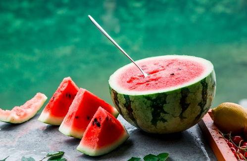 娛樂(lè)吃瓜醬關(guān)于詩(shī)的作品,娛樂(lè)吃瓜醬的文學(xué)盛宴